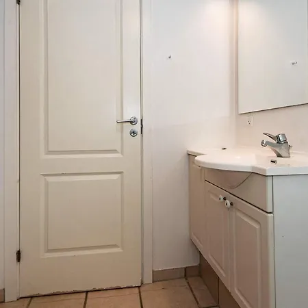 6 Person In Aabenraa-by Traum أبينرا
